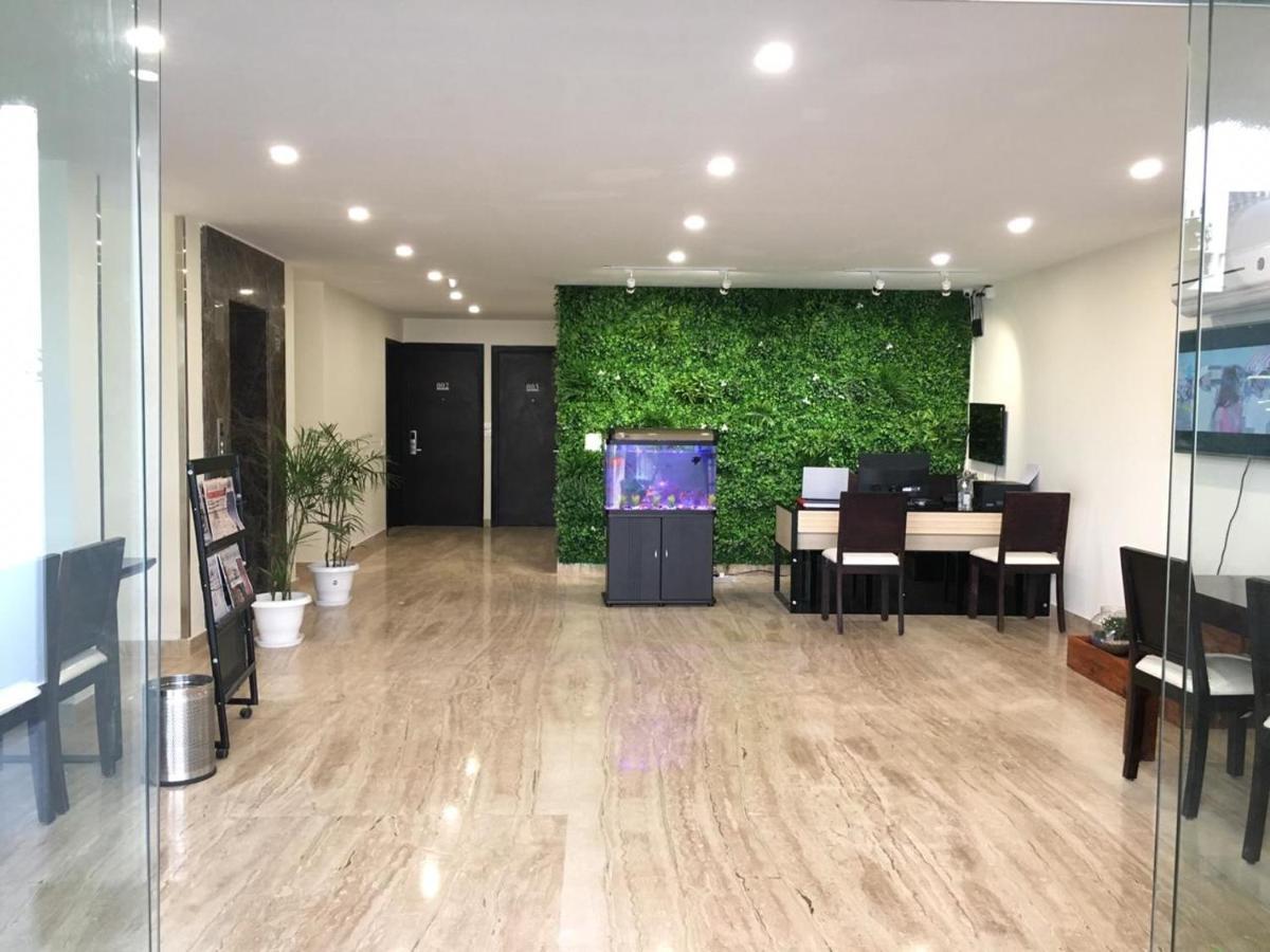 Mavens Inn Ґурґаон Екстер'єр фото