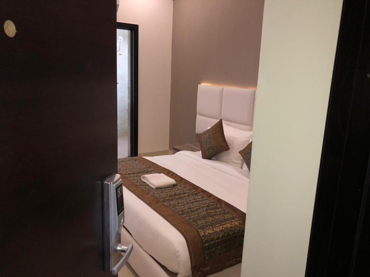 Mavens Inn Ґурґаон Екстер'єр фото