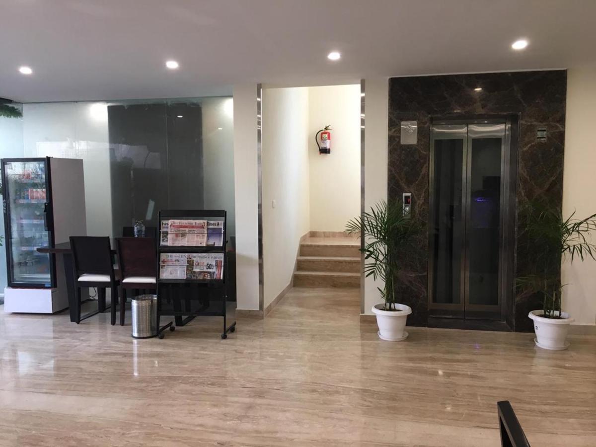 Mavens Inn Ґурґаон Екстер'єр фото