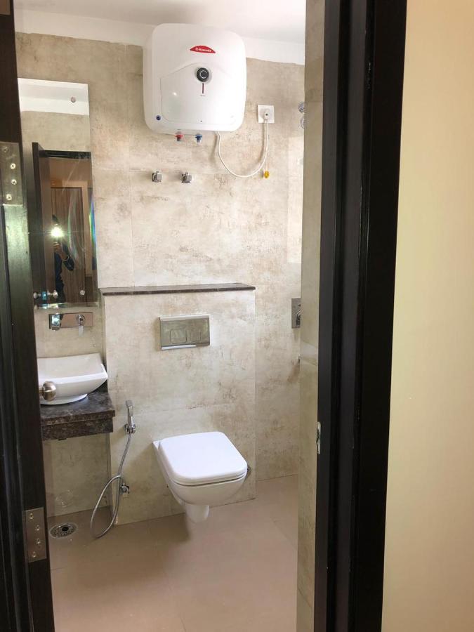 Mavens Inn Ґурґаон Екстер'єр фото
