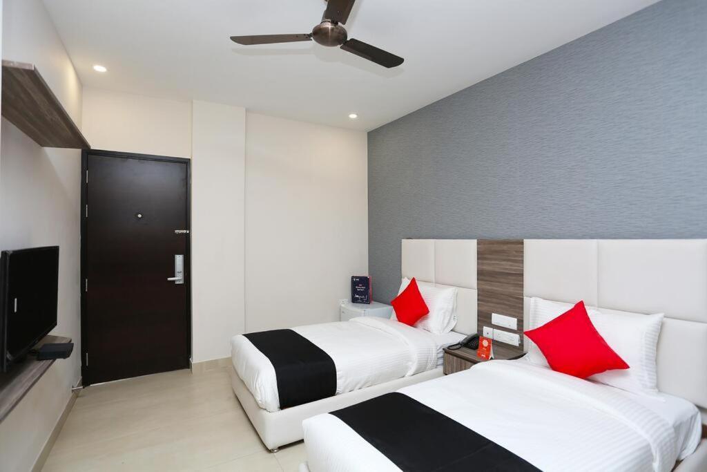 Mavens Inn Ґурґаон Екстер'єр фото